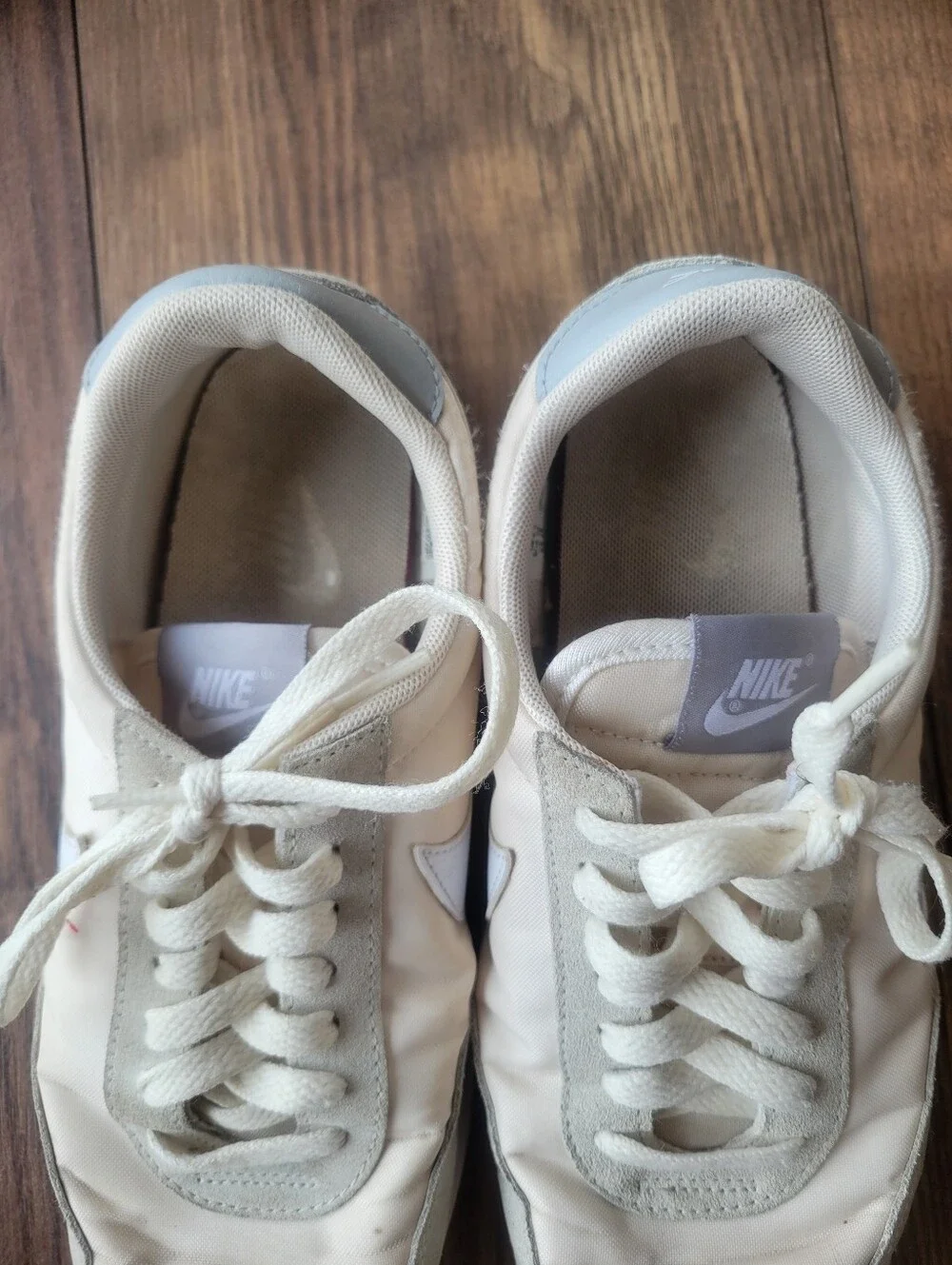 Nike DayBreak Sneakers Summit White / Pale Ivory Color Size 7